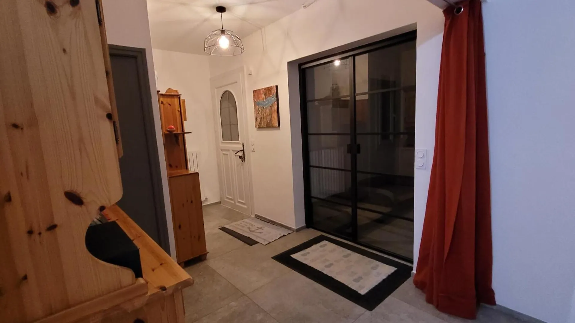 Holiday home Gite Chrysalide Du Luberon Cheval-Blanc France
